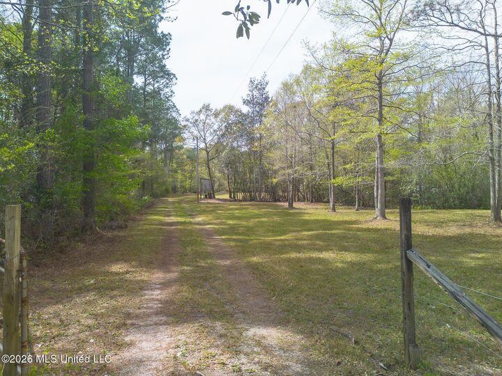 Property Photo:  15407 Old Highway 15  MS 39540 