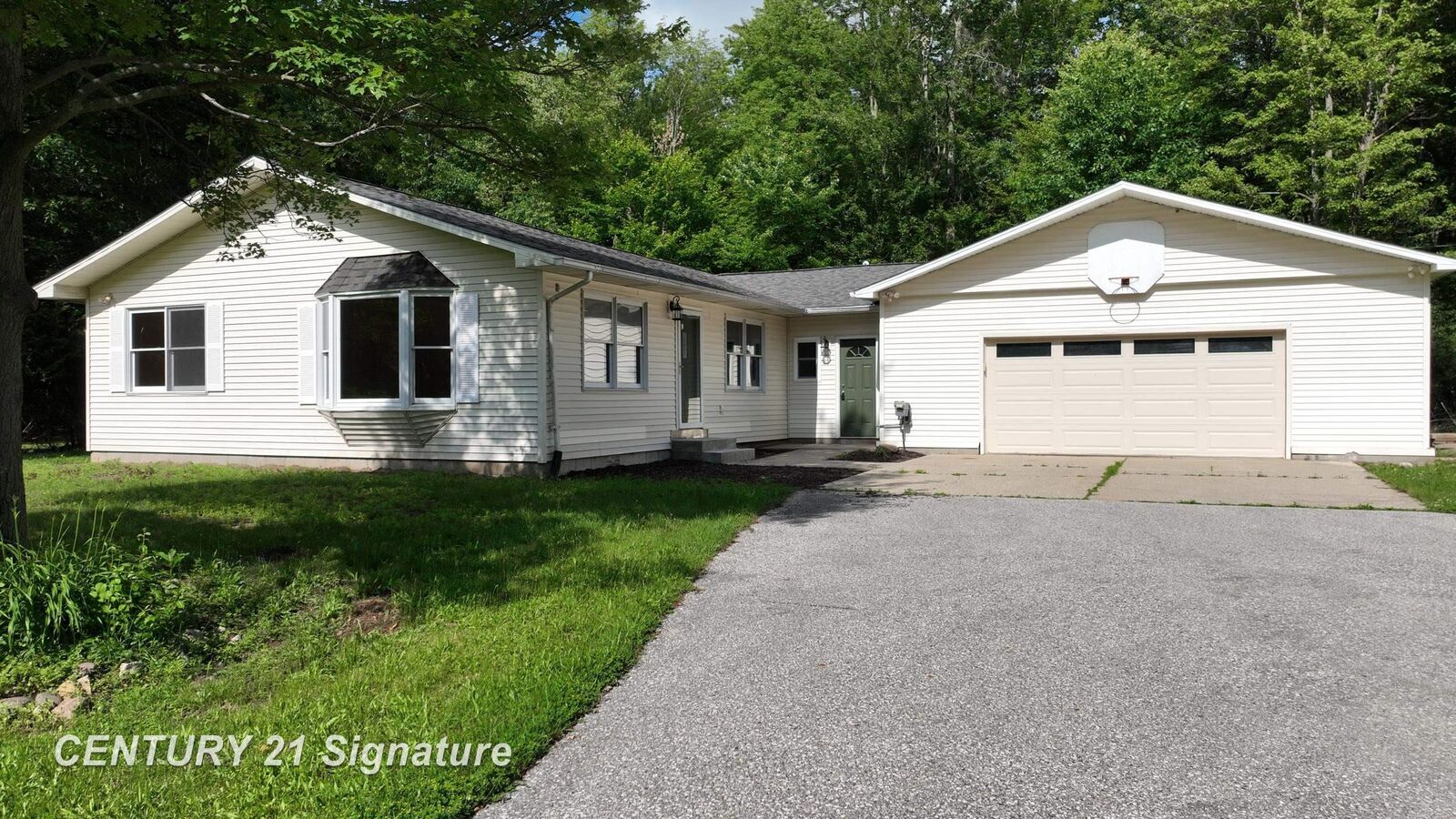 Property Photo: 10293 Carr Road MI 48655-8627