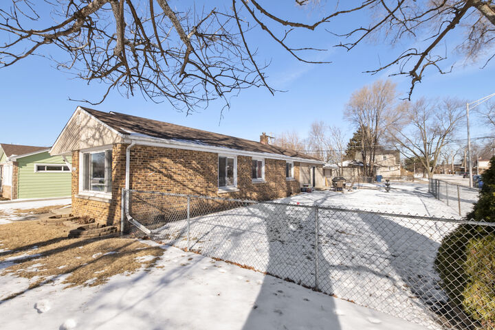Property Photo:  5252 W 89th Street  IL 60453 