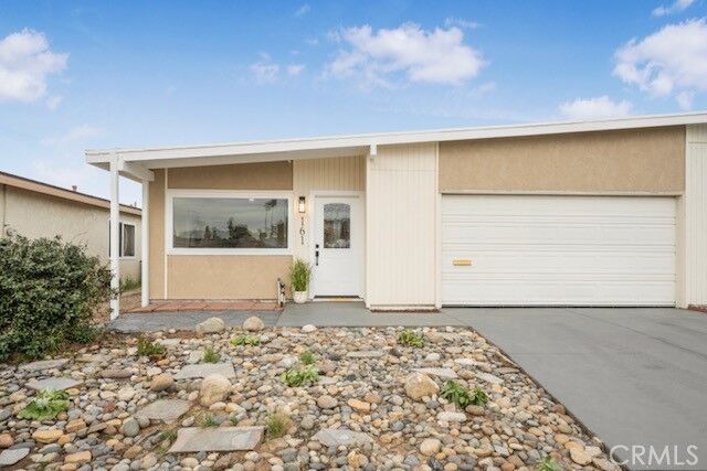 Property Photo:  161 Janet  CA 93433 