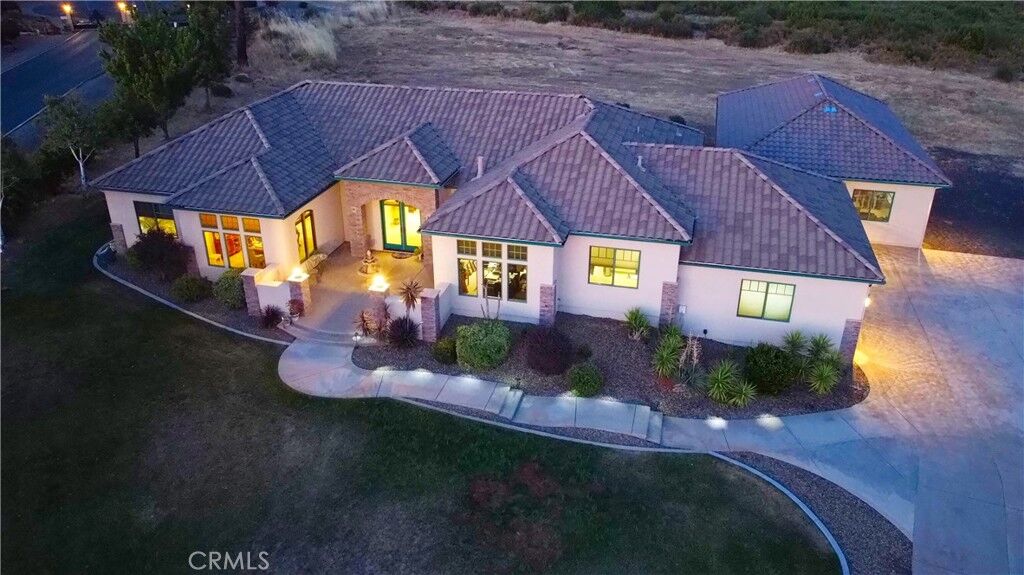 Property Photo: 18 Tuscan Drive CA 95969
