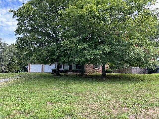 Property Photo:  3509 Hunters Rdg  TN 37191 