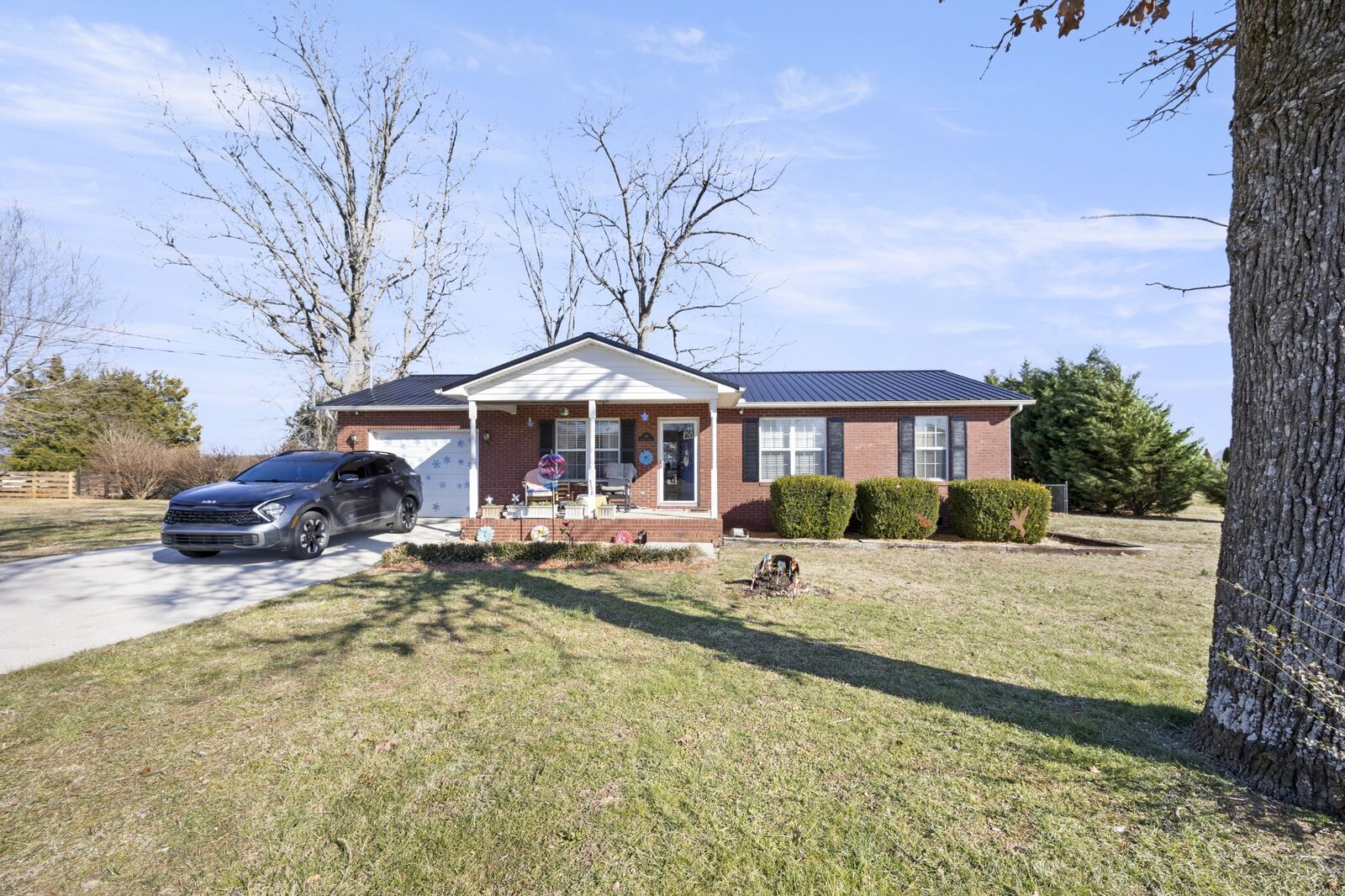 Property Photo:  358 Cessna Cir  TN 37398 