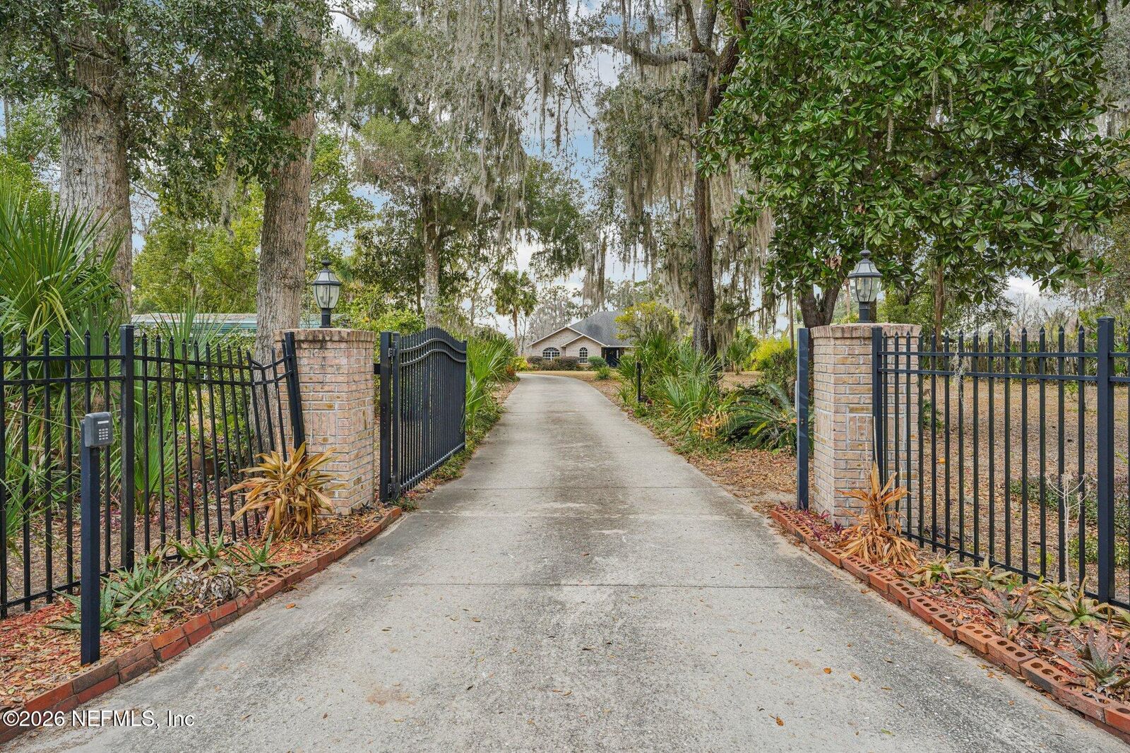 Property Photo:  749 N State Road 21  FL 32666 