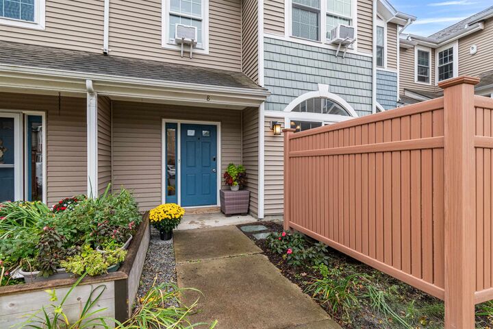 Property Photo:  602 North Avenue  VT 05408 