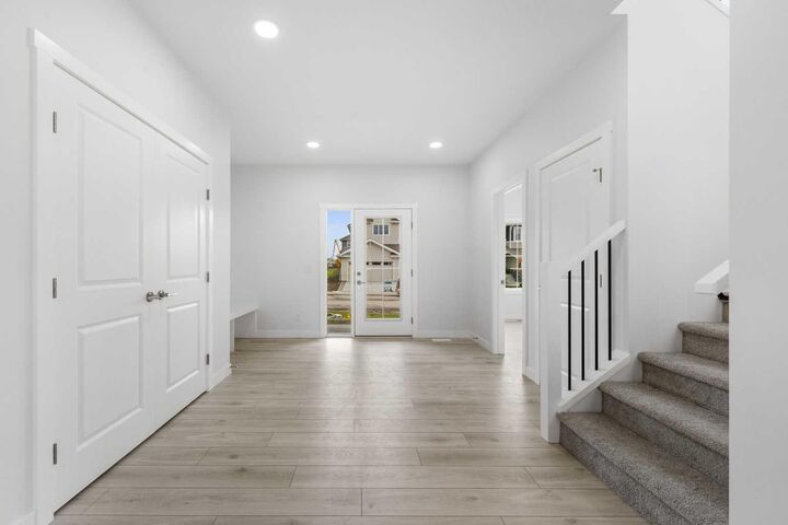 Property Photo: 142 Sunstone Way AB T4B 5T5