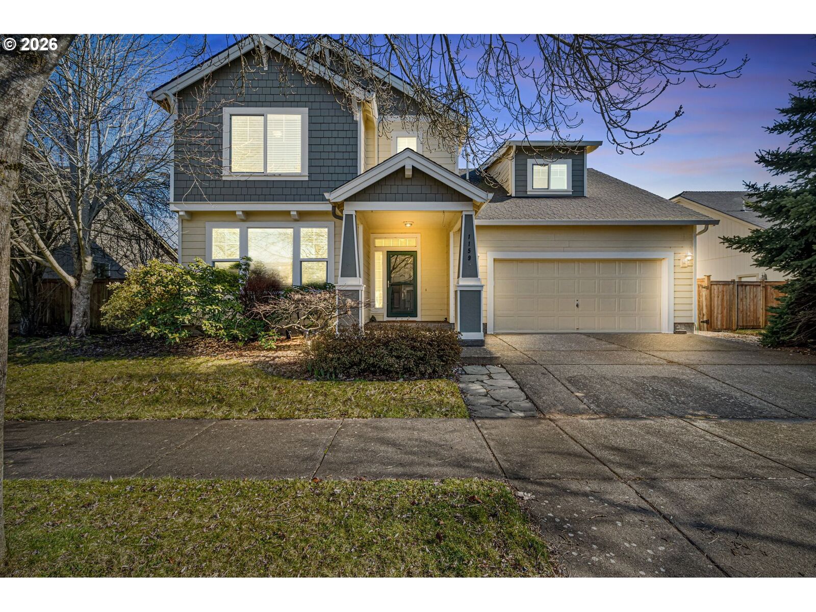 Property Photo:  1159 Throne Dr  OR 97402 