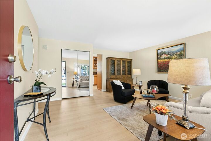 Property Photo:  11420  110th Avenue NE  WA 98033 