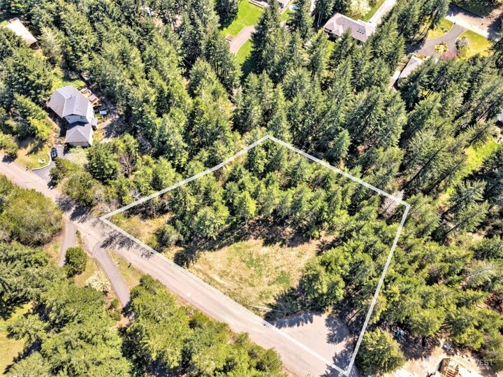 Property Photo:  161 E Lexington Place  WA 98584 