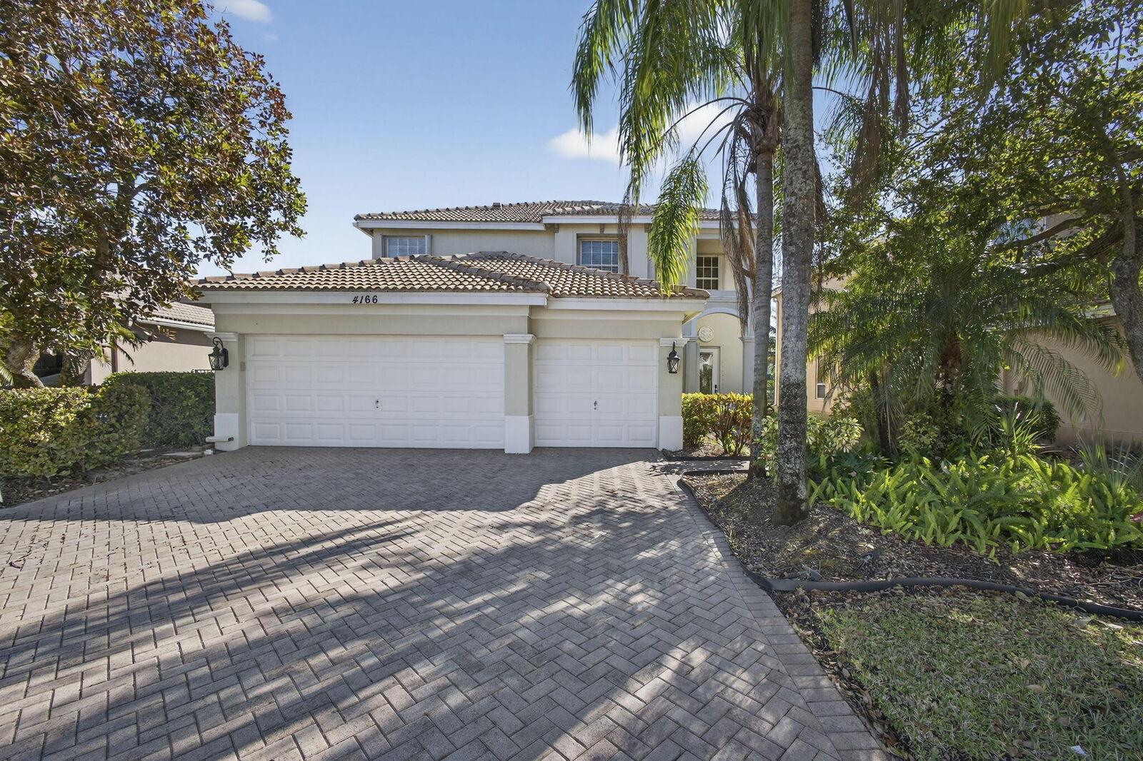 Property Photo: 4166 Wellington Shores Drive FL 33449