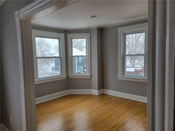 Property Photo:  13 Livingston Place  RI 02842 