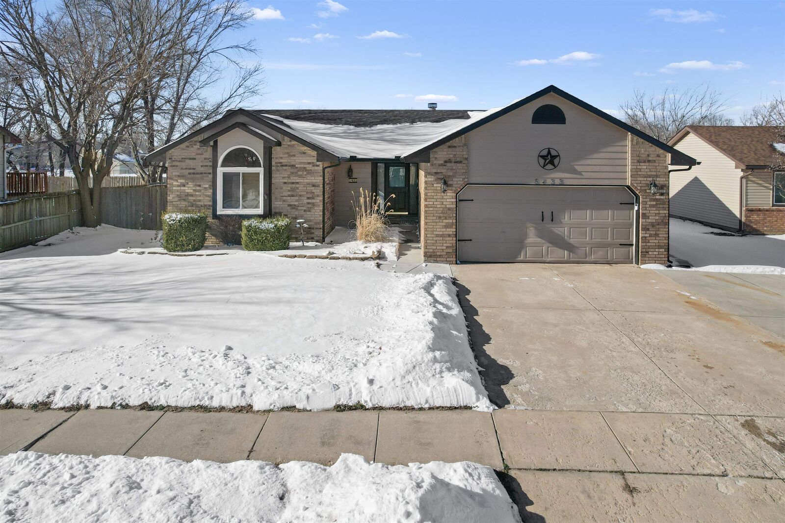 Property Photo: 5433 S Stoneborough St KS 67217