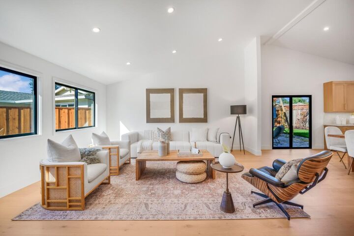 Property Photo:  127 La Cienega Court  CA 95032 