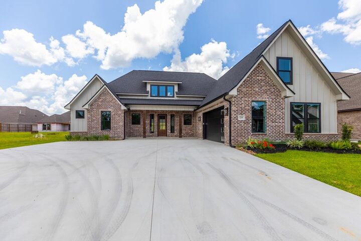 Property Photo: 229 Coco Palms Ln. TX 77657