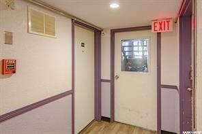 Property Photo: 525 X Avenue S 101 SK S7M 4P8
