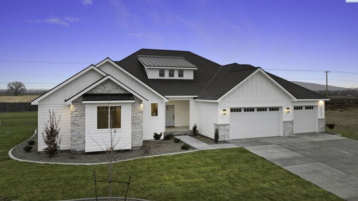 Property Photo:  12712 Blackfoot Dr  WA 99301 