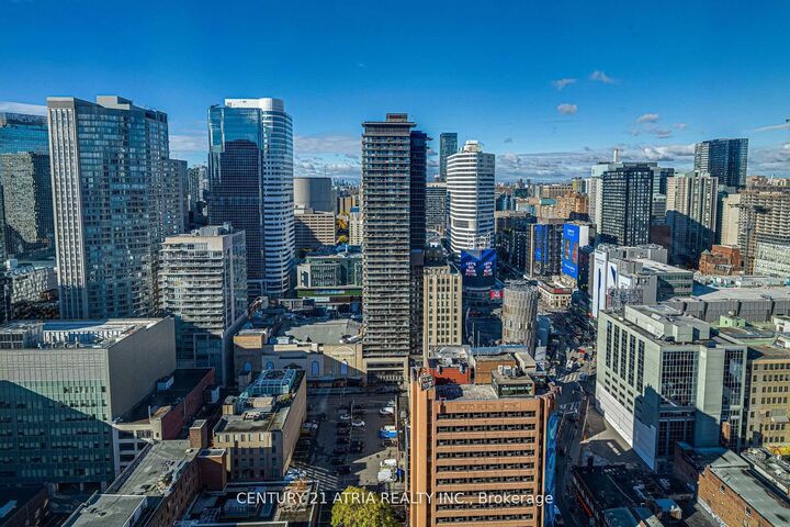 Property Photo: 252 Church Street 3515 ON M5B 0E6