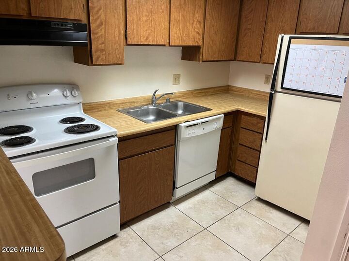 Property Photo:  700 W University Drive 241  AZ 85281 