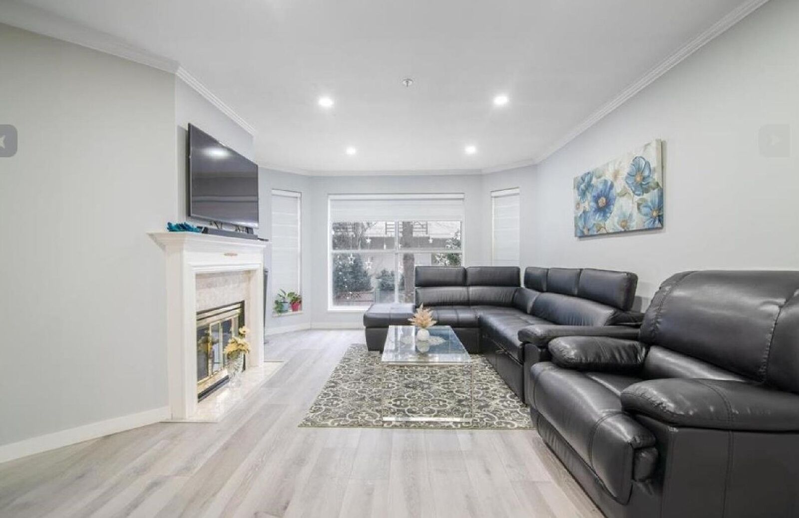 Property Photo: 7161 121 Street 110 BC V3W 1G8