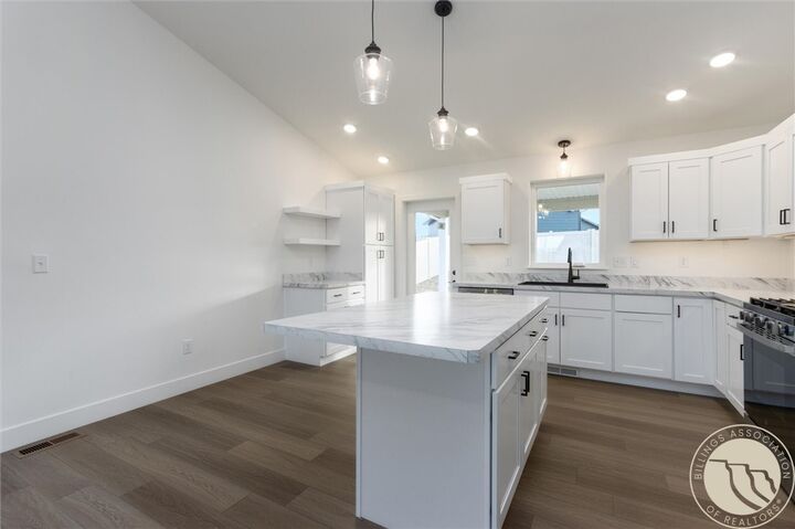 Property Photo:  504 Montecito Ave  MT 59105 