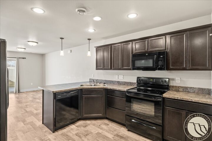 Property Photo:  1417 Naples Street  MT 59105-4495 