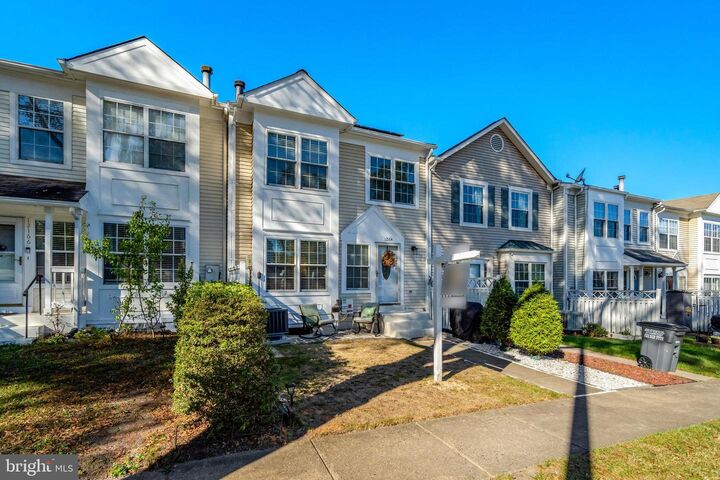 Property Photo:  12164 Springwoods Drive  VA 22192 