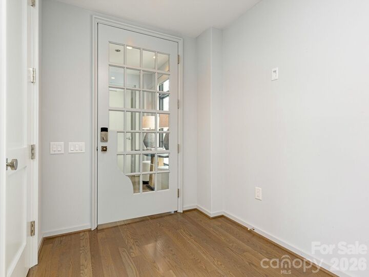 Property Photo: 1333 Queens Road D4 NC 28207