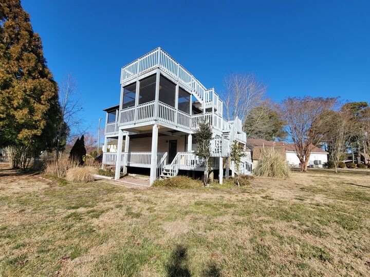 Property Photo: 33 Brooklyn Ave VA 23480