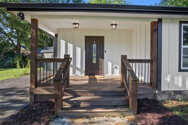 Property Photo:  172 Jasper Street  GA 30139 