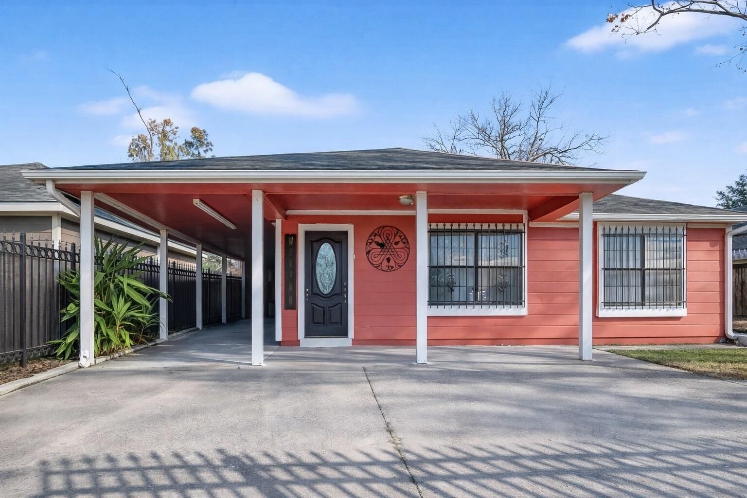 Property Photo:  10313 Chadwick Street  TX 77029 