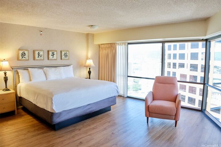 Property Photo:  1088 Bishop Street 2712  HI 96813 