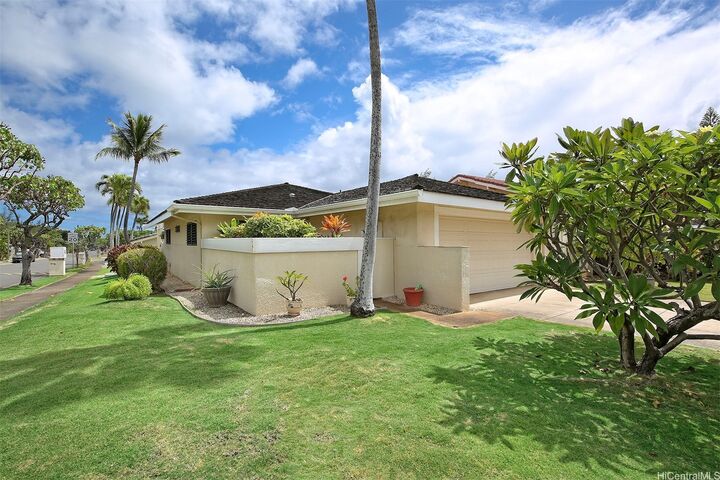 Property Photo:  7821 Makaaoa Place  HI 96825 