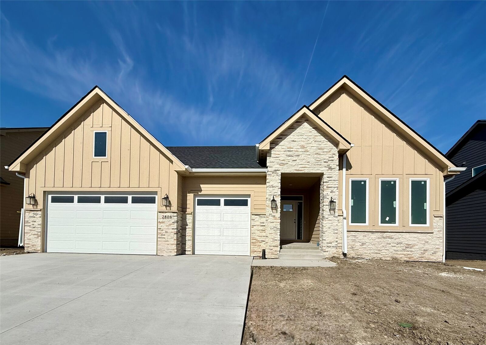Property Photo:  2806 NW Fairfield Court  IA 50023 