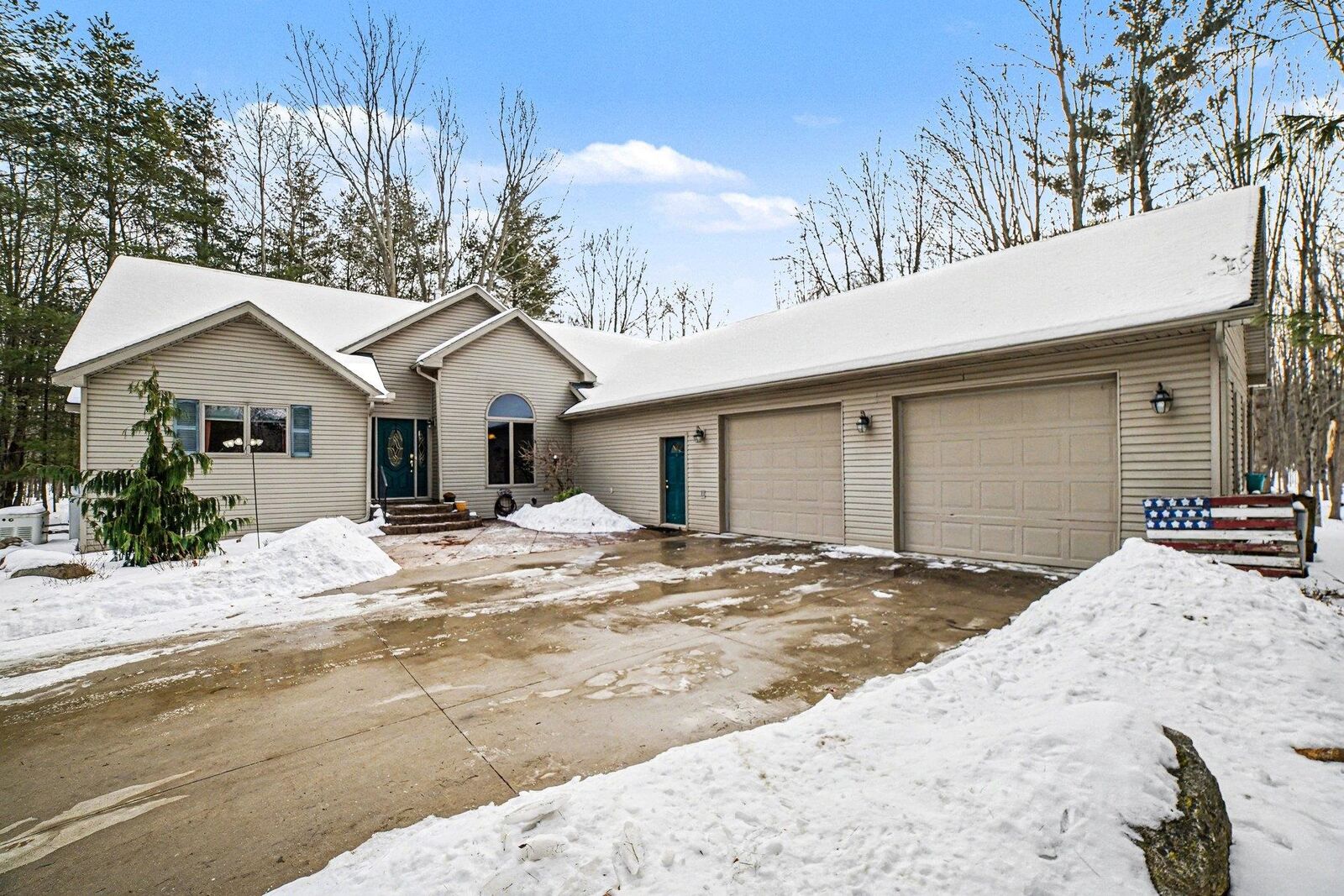 Property Photo:  3177 W Walter  MI 48618 
