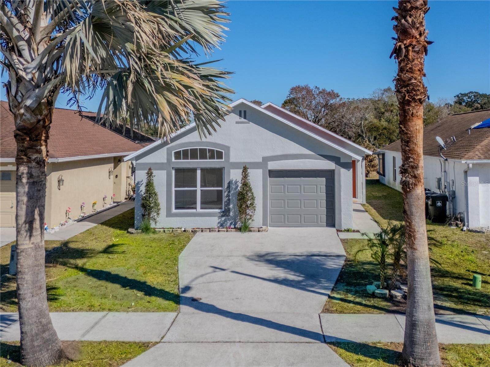 Property Photo: 461 Cadenza Drive FL 32807