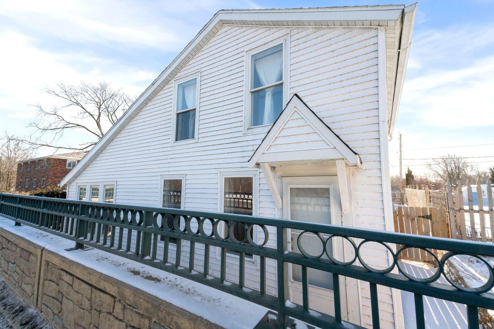 Property Photo:  343 E Green Bay Ave  WI 53080 