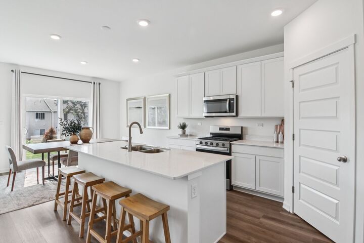 Property Photo:  1436 Vintage Drive  IL 60543 