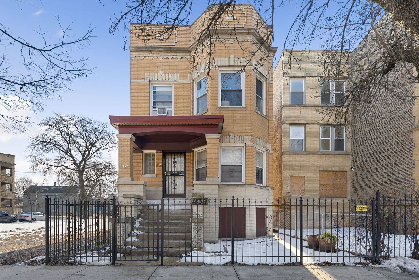 Property Photo:  1439 W Garfield Boulevard  IL 60636 