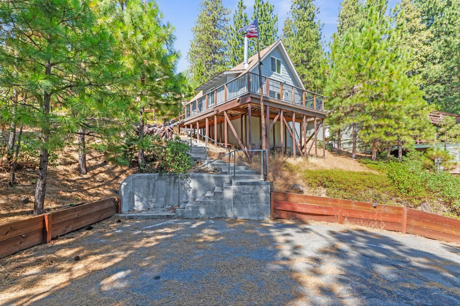 Property Photo: 26650 Old Mono Road CA 95335
