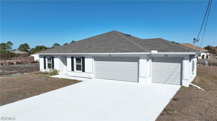 Property Photo:  2514 19th Street SW  FL 33976 