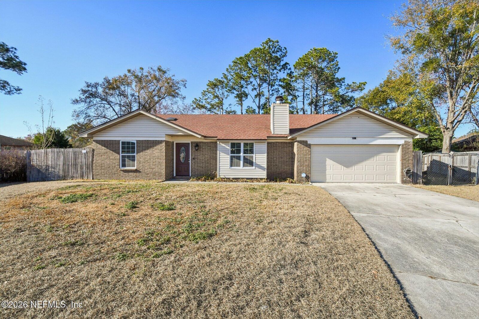 Property Photo:  8817 Kestrel Court  FL 32222 
