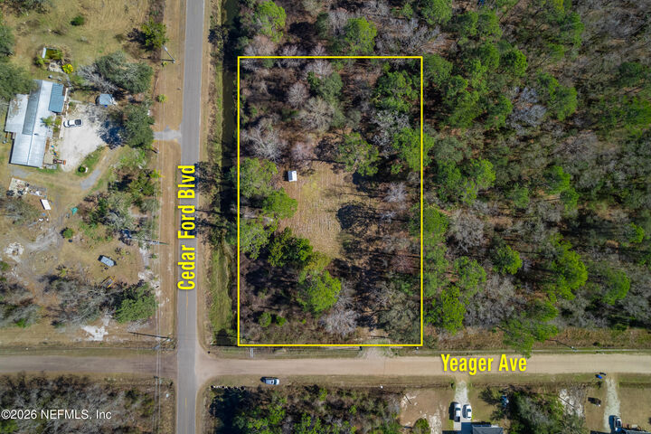 Property Photo: 10400 Yeager Avenue FL 32145