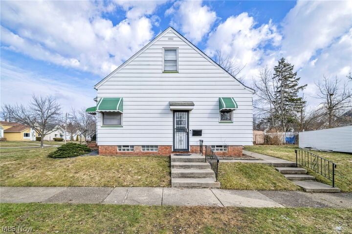 Property Photo:  21202 Gardenview Drive  OH 44137 