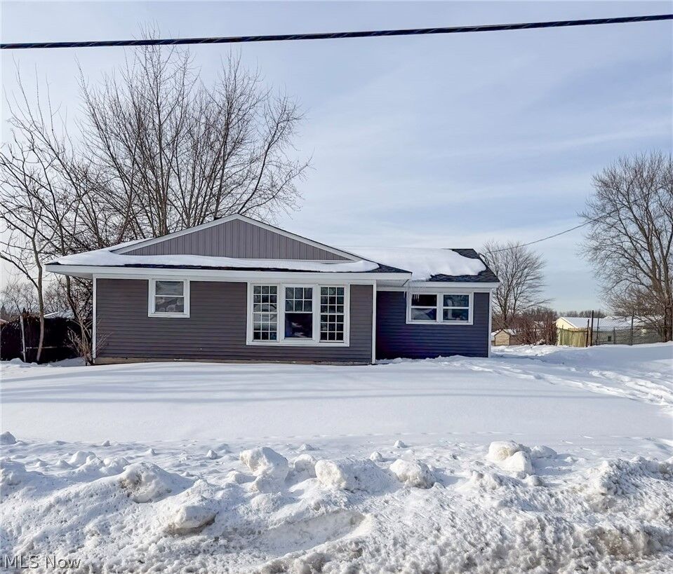 Property Photo: 58 Rutledge Drive OH 44505