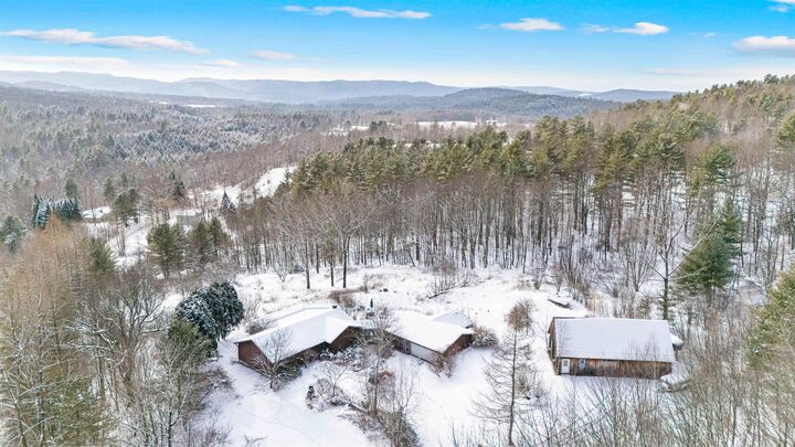Property Photo:  49 Nashville Road  VT 05465 