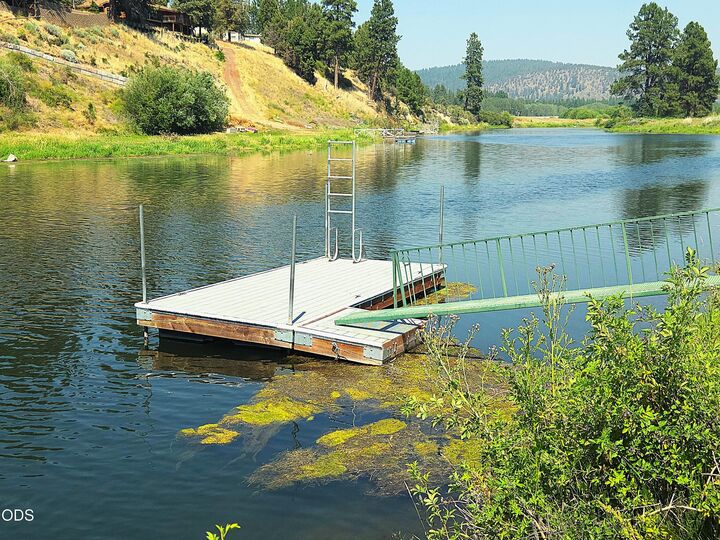 Property Photo:  32928 Rivers Drive  OR 97624 