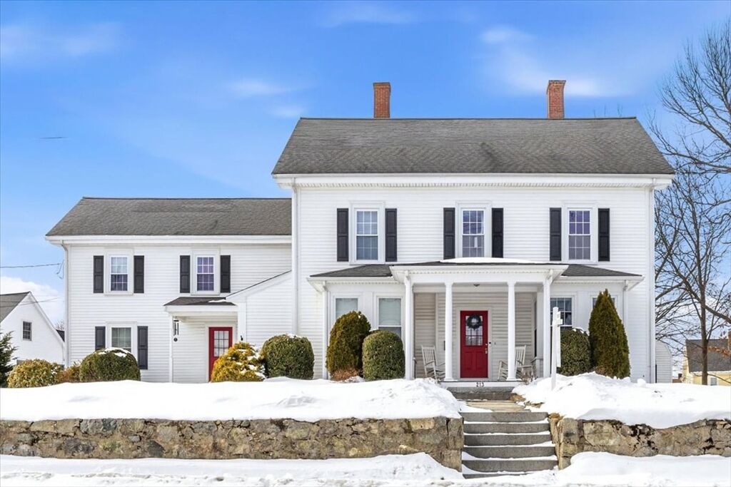 Property Photo:  213 Pleasant Street 213  MA 02062 