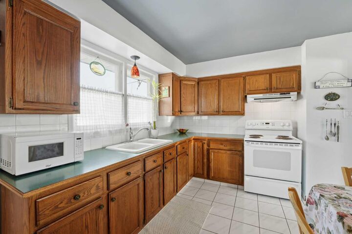 Property Photo: 3734 46 Street AB T4N 1L6