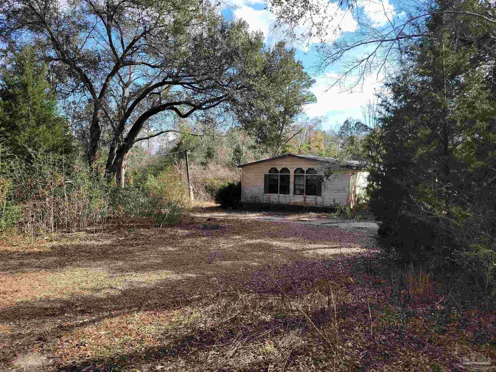Property Photo: 241 S Hwy 97 FL 32533