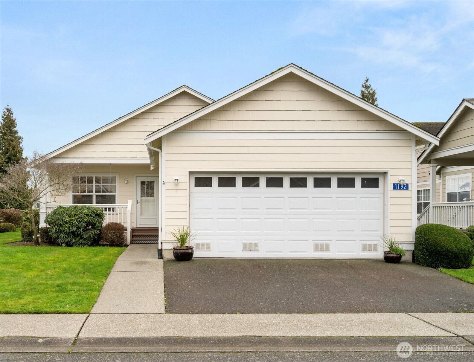 Property Photo:  1192  Fidalgo Drive 101  WA 98233 